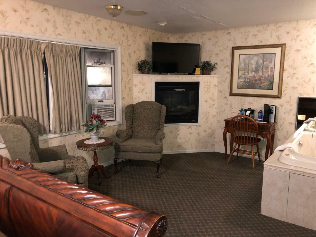 Afton House Inn Bagian luar foto